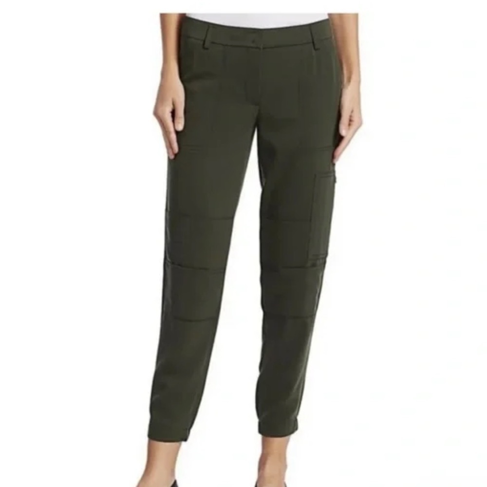 AKRIS PUNTO CARGO PANTS LIKE NEW CONDITION TAPERED LEG SUPER SOFT size 12